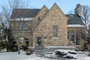 2544 N 91st St, Wauwatosa, WI 53226 - Photo 1