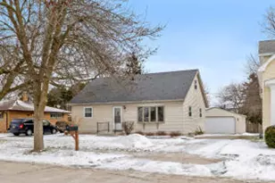 1135 N 27th St, Sheboygan, WI 53081 - Photo 1