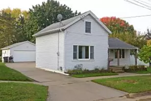 214 W North St, Jefferson, WI 53549 - Photo 1