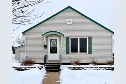 1099  Gale St, Winona, MN 55987 - Photo 1