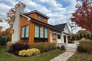 140 Lincoln Pkwy, Williams Bay, WI 53191 - Photo 1