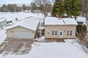 702 N 38th St, Sheboygan, WI 53081 - Photo 1
