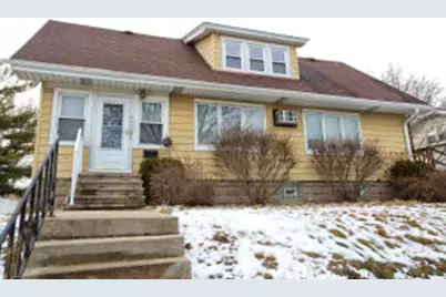 2053 S 91st St, West Allis, WI 53227 - Photo 1