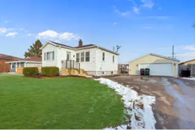 3051  90th St, Sturtevant, WI 53177 - Photo 1