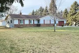 565 Amy Belle Rd, Richfield, WI 53017 - Photo 1