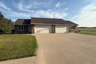114 E Samz Rd, Mishicot, WI 54228 - Photo 1