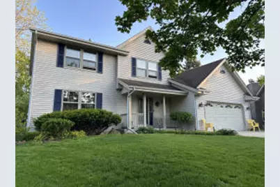 880  Uhen Ct, Burlington, WI 53105 - Photo 1