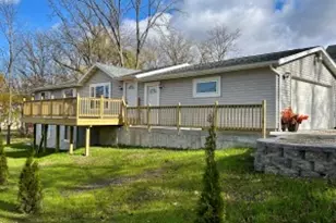 711 Division St, Delafield, WI 53018 - Photo 1