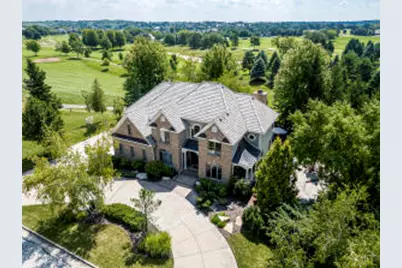 1403 E Bristlecone Dr, Hartland, WI 53029 - Photo 1