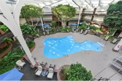 4215 N 100th St, Milwaukee, WI 53222 - Photo 1