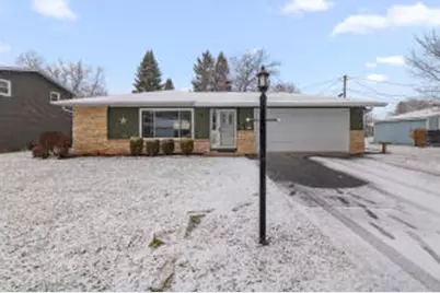 812  Lynn St, Horicon, WI 53032 - Photo 1