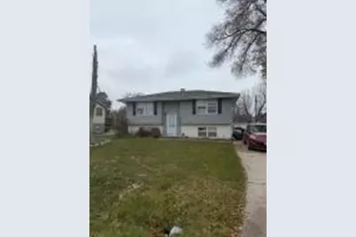 3018  Santa Fe Trl, Racine, WI 53404 - Photo 1