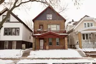 2339 S 9th St, Milwaukee, WI 53215 - Photo 1