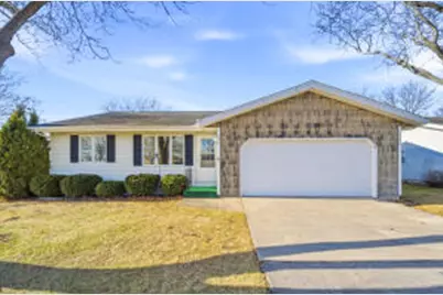 637 E Scott St, Fond du Lac, WI 54935 - Photo 1