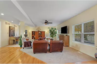 699 S Stone Ridge Dr, Lake Geneva, WI 53147 - Photo 7