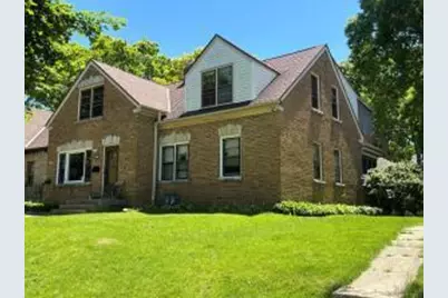 3605 W Ohio Ave, Milwaukee, WI 53215 - Photo 1