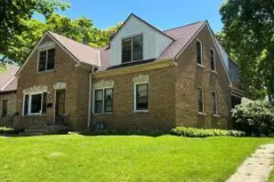 3605 W Ohio Ave, Milwaukee, WI 53215 - Photo 1