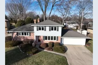 1704  Oak St, South Milwaukee, WI 53172 - Photo 1