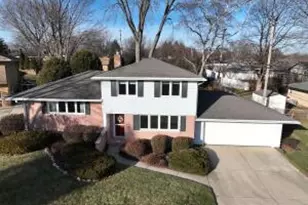 1704 Oak St, South Milwaukee, WI 53172 - Photo 1