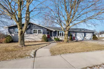 3204  Lincoln Ave, Two Rivers, WI 54241 - Photo 1