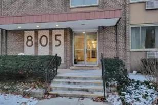 805 E Henry Clay St, Whitefish Bay, WI 53217 - Photo 1