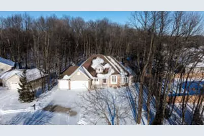 1060  Tahoe Ct, Menasha, WI 54952 - Photo 1