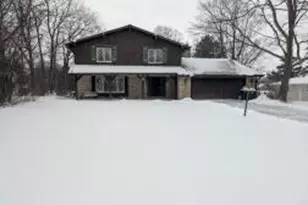 N85W17745 Ann Ave, Menomonee Falls, WI 53051 - Photo 1