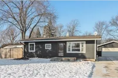 N51W14296  Lancaster Ave, Menomonee Falls, WI 53051 - Photo 1