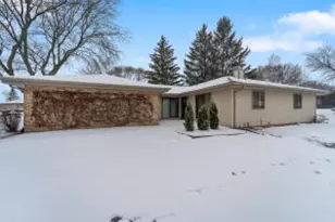 11015 N Balsam Tree Ct, Mequon, WI 53092 - Photo 1