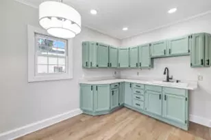 1306 New York Ave, Manitowoc, WI 54220 - Photo 1