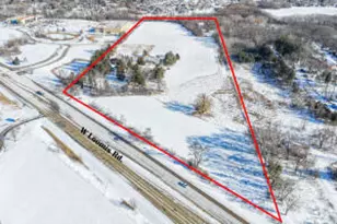 10525 W Loomis Rd, Franklin, WI 53132 - Photo 1