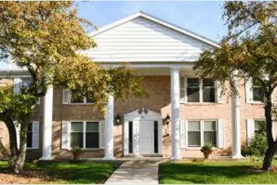 937 W Heritage Ct, Mequon, WI 53092 - Photo 1