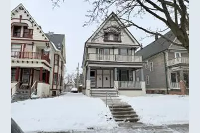 3206 W McKinley Blvd, Milwaukee, WI 53208 - Photo 1