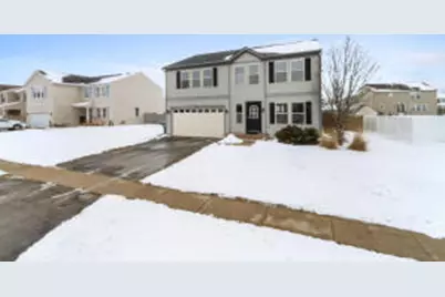 920 N Hearthstone St, Elkhorn, WI 53121 - Photo 1
