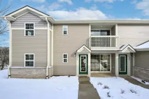 2744 Hidden Dr, Saint Francis, WI 53235 - Photo 1