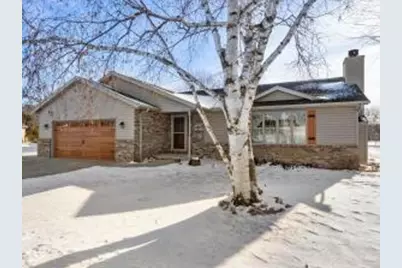 501  River Bluff Dr, Manitowoc, WI 54220 - Photo 1