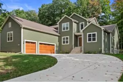 2000  Kathlynn Ct, Brookfield, WI 53045 - Photo 1