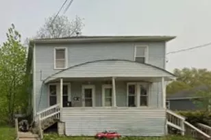 1031 Lockwood Ave, Racine, WI 53403 - Photo 1