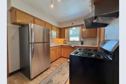 609 N Cedar St, Horicon, WI 53032 - Photo 7