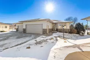 1264 Bentgrass Ct, Onalaska, WI 54650 - Photo 1