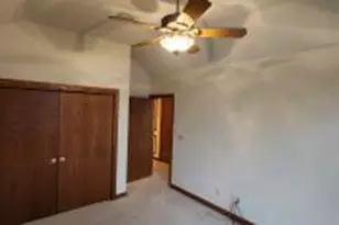 8098 S Meadowcreek Ct, Franklin, WI 53132 - Photo 29