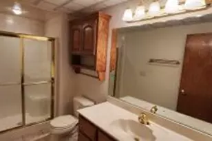 8098 S Meadowcreek Ct, Franklin, WI 53132 - Photo 41