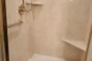 8098 S Meadowcreek Ct, Franklin, WI 53132 - Photo 25