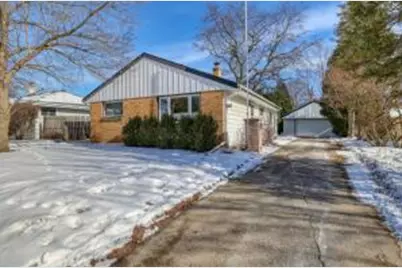 2880 S 98th St, West Allis, WI 53227 - Photo 1