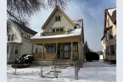 3043 N Dr William Finlayson St #3045, Milwaukee, WI 53212 - Photo 1