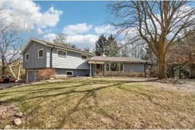 W335N5392  Wedgewood Dr, Merton, WI 53058 - Photo 1