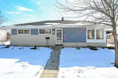 6125  Middleton Ct, Greendale, WI 53129 - Photo 1