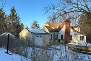 17624 W Westview Ln, New Berlin, WI 53151 - Photo 1