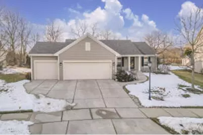 W207N17393  Parkview Dr, Jackson, WI 53037 - Photo 1