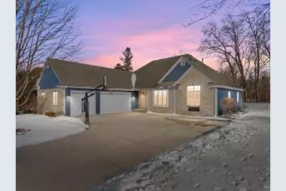 W243N2792  Creekside Dr, Pewaukee, WI 53072 - Photo 1